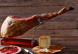 Where to buy pata negra, Iberico or Serrano ham in Berlin?